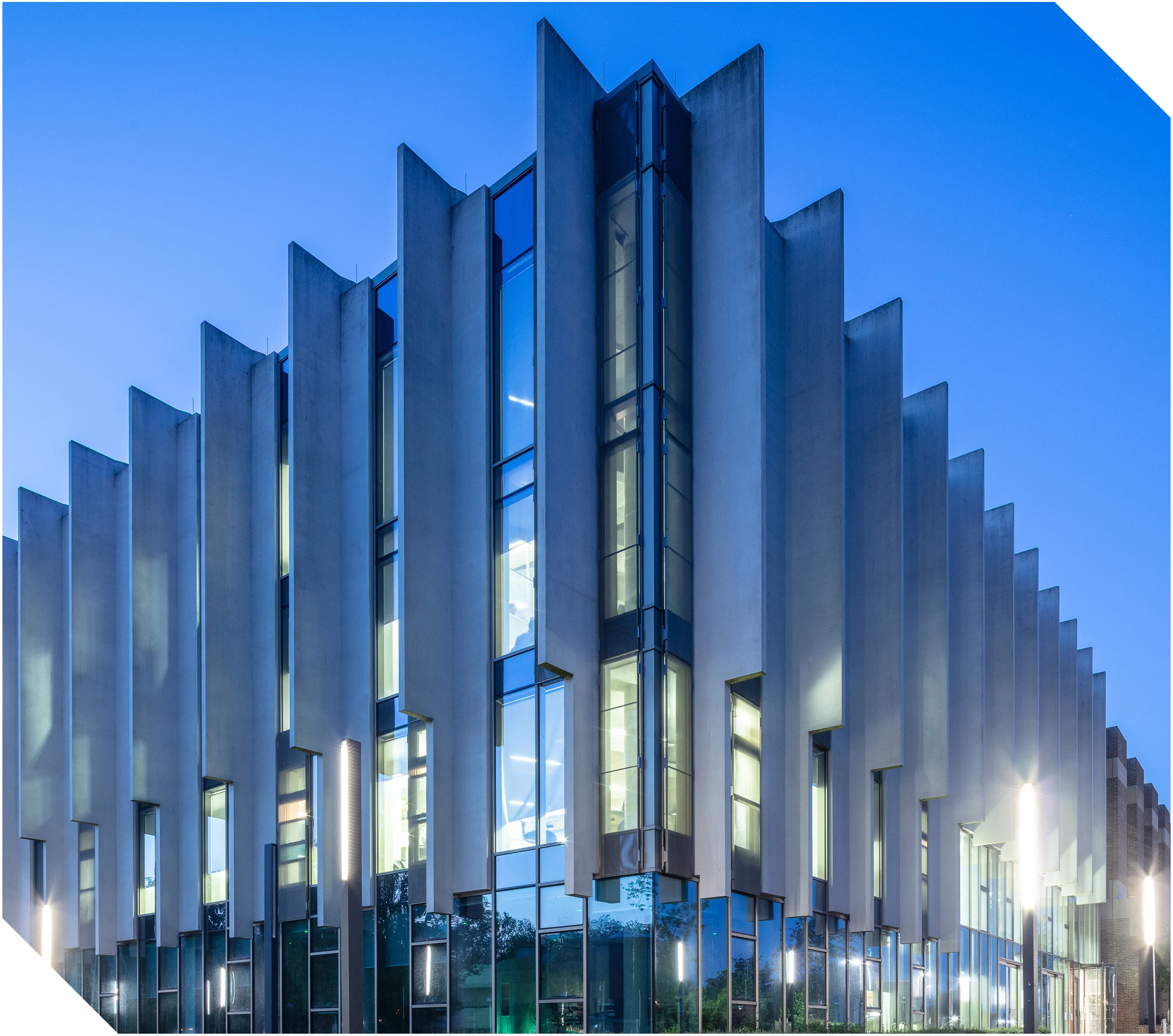 FSX 100 SSG Structurally Silicone Glazed (SSG) Curtain Wall System