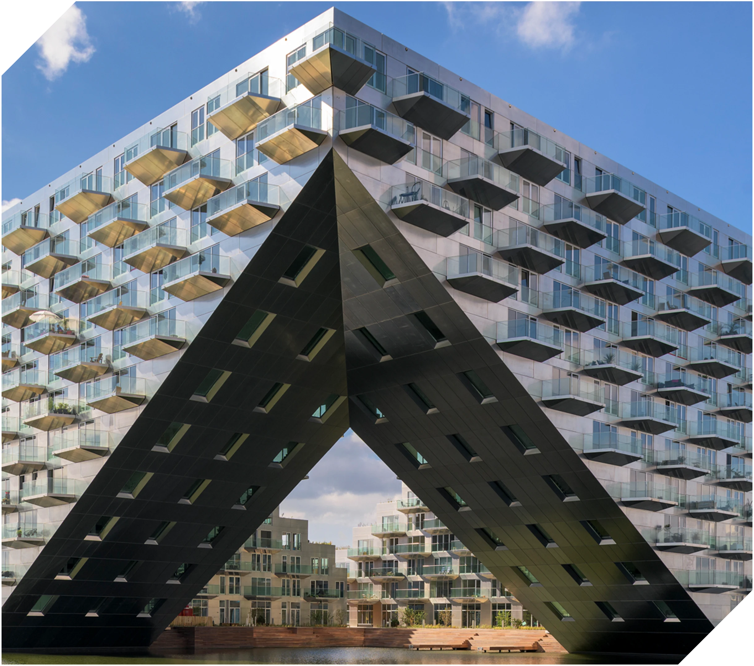 RT 72 Reflex Aluminium Open-In Window